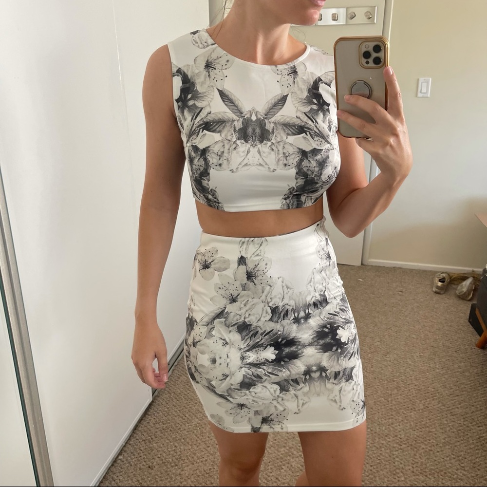 ANGL TWO PIECE SET
